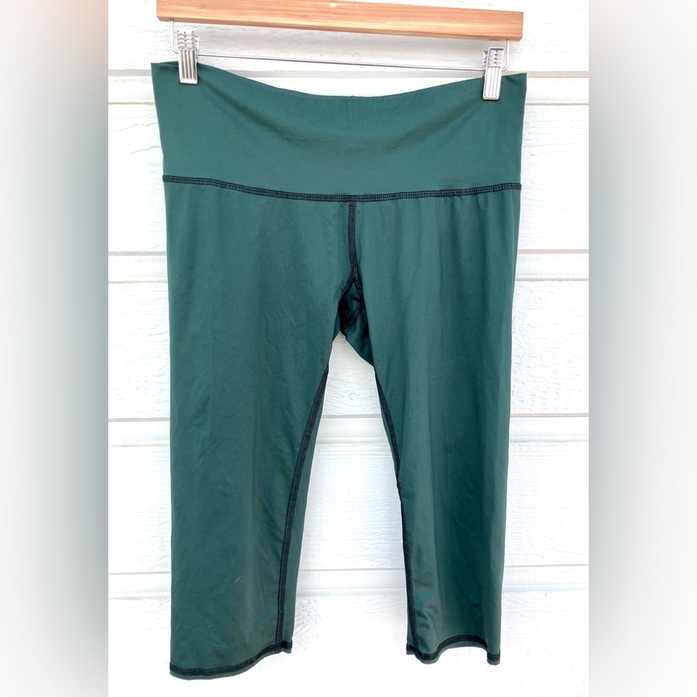 Teeki Hunter Green Goddess Crop Leggings L